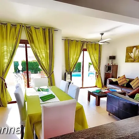 Villa Airianna Coral Bay Peyia